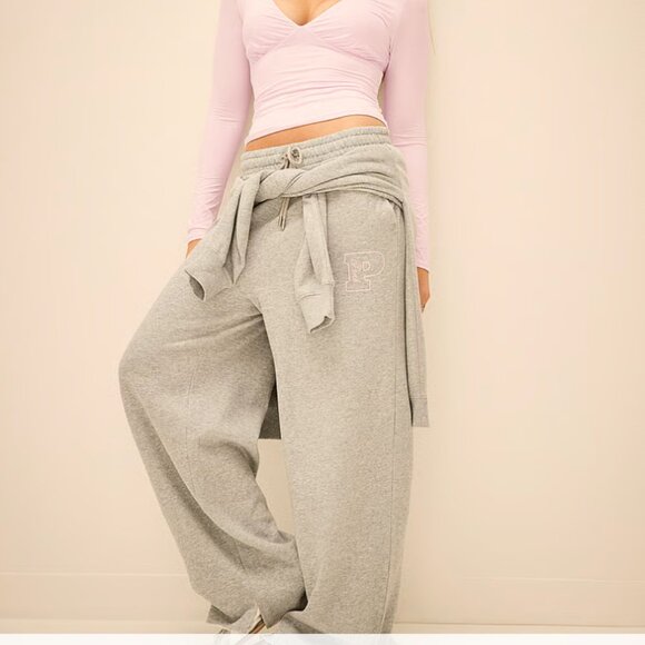 PINK Victoria's Secret Ivy Fleece Wide-Leg Split-Hem Gray Sweatpants - NWT - Picture 2 of 7